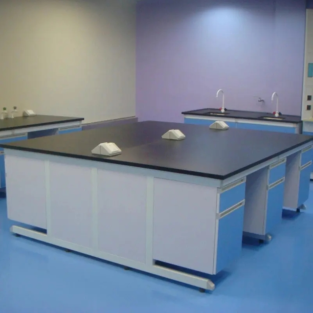 Kemia Fysikaalisen biologisen laboratorion ty&ouml;penkkilaboratorion kalusteet